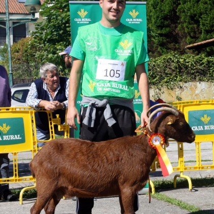 Sección 5ª Cabras - 1º puesto Lara de la Boquetina (Inmaculada Pérez)